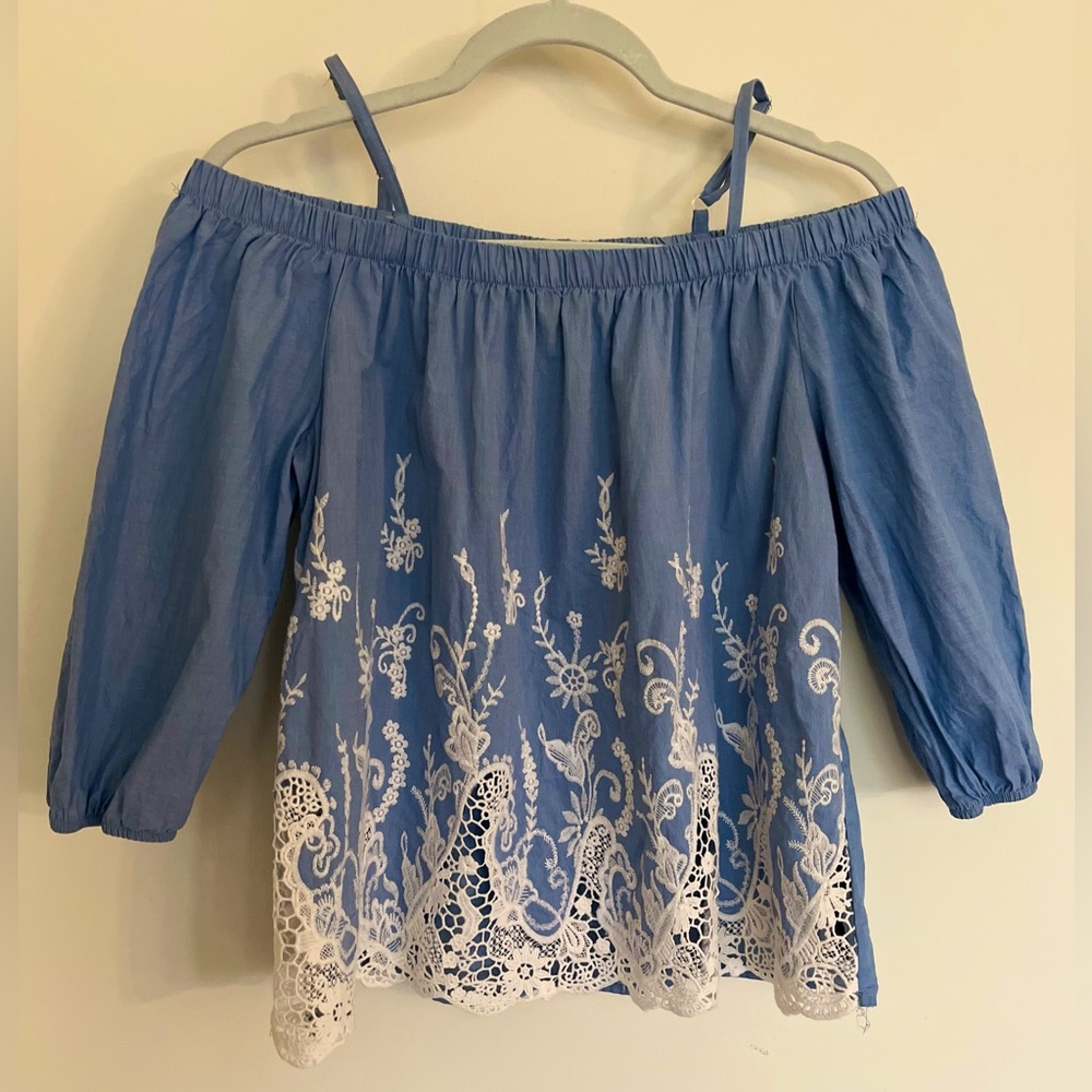 BCX blue off the shoulder top with beautiful white lace accent